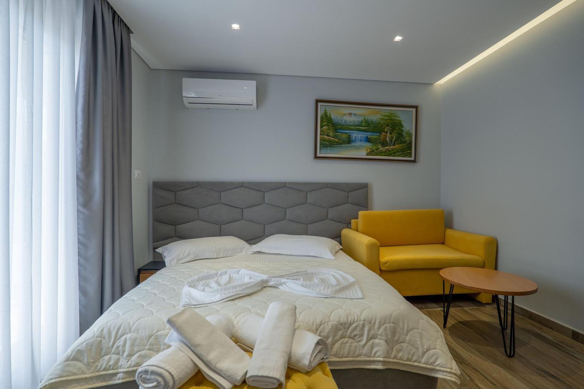 Sunkised Hotel Sarandë Exterior foto
