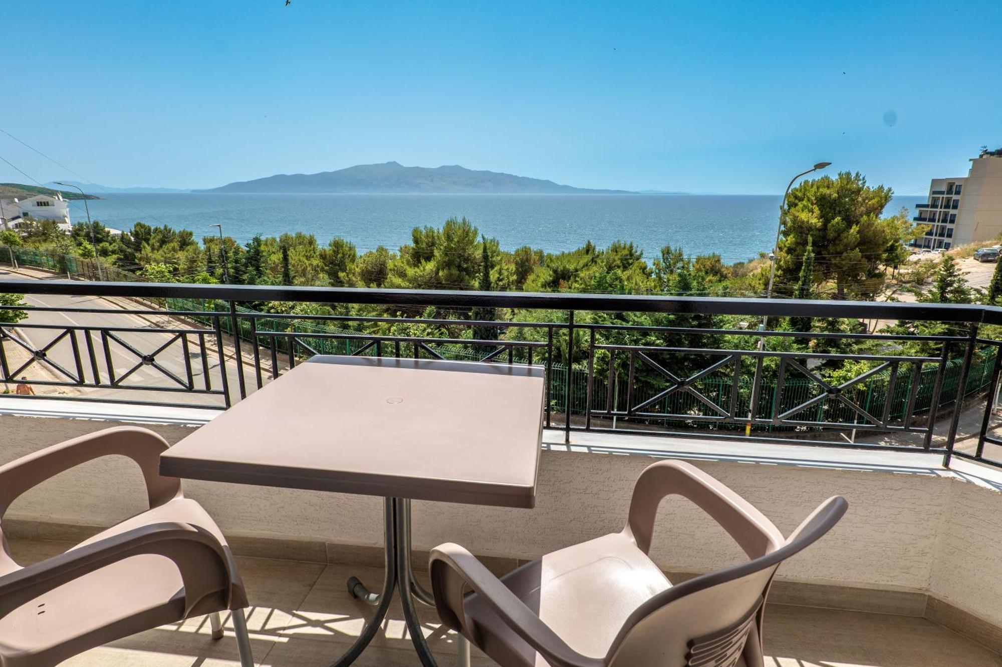Sunkised Hotel Sarandë Exterior foto